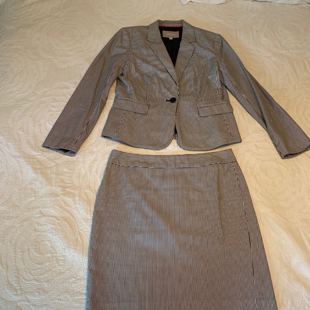 Banana Republic Suit